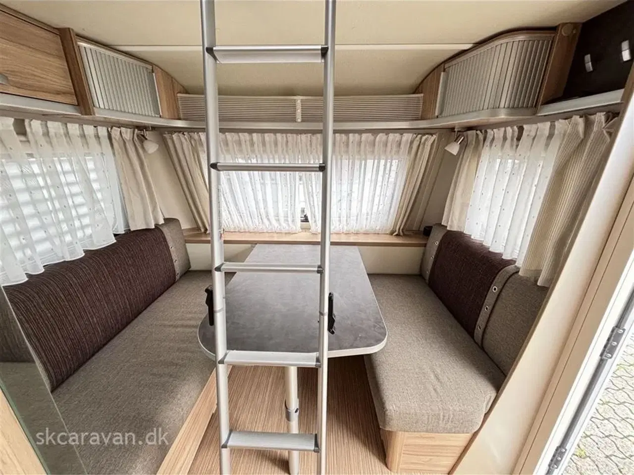 Billede 5 - 2020 - Hymer Eriba Feeling 442   Sapr over 100.000,- i forhold til en ny