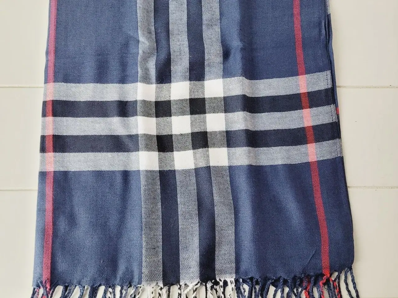Billede 4 - ⭐️- Elegant og Blødt Pashmina Tørklæde - UBRUGT