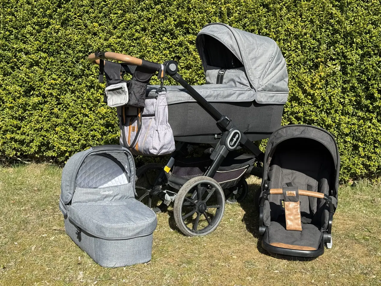 Billede 1 - Emmaljunga NXT90B incl. Klapvognssæde (Kombivogn)