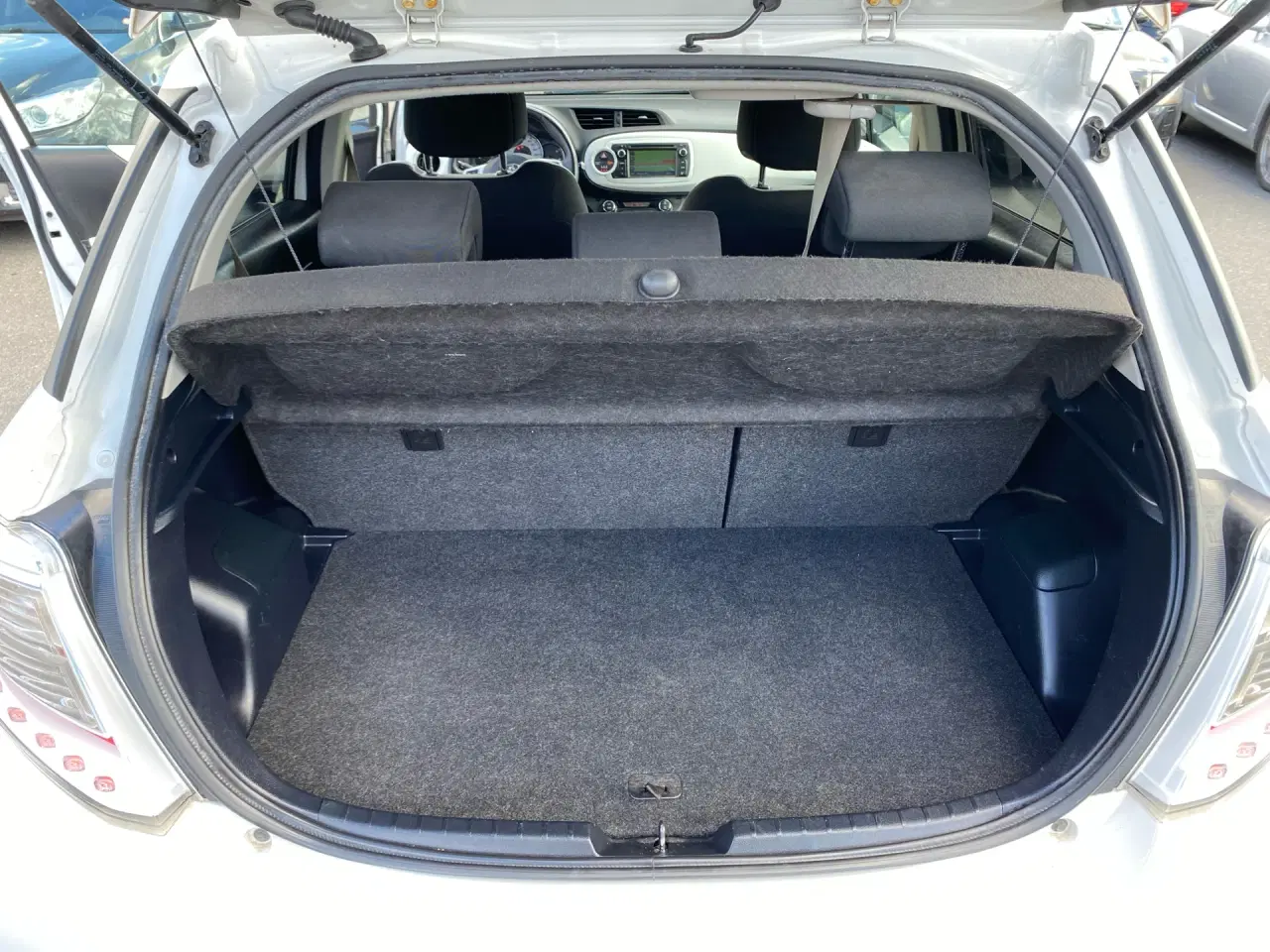 Billede 16 - Toyota Yaris 1,3 VVT-I Trend 99HK 5d 6g