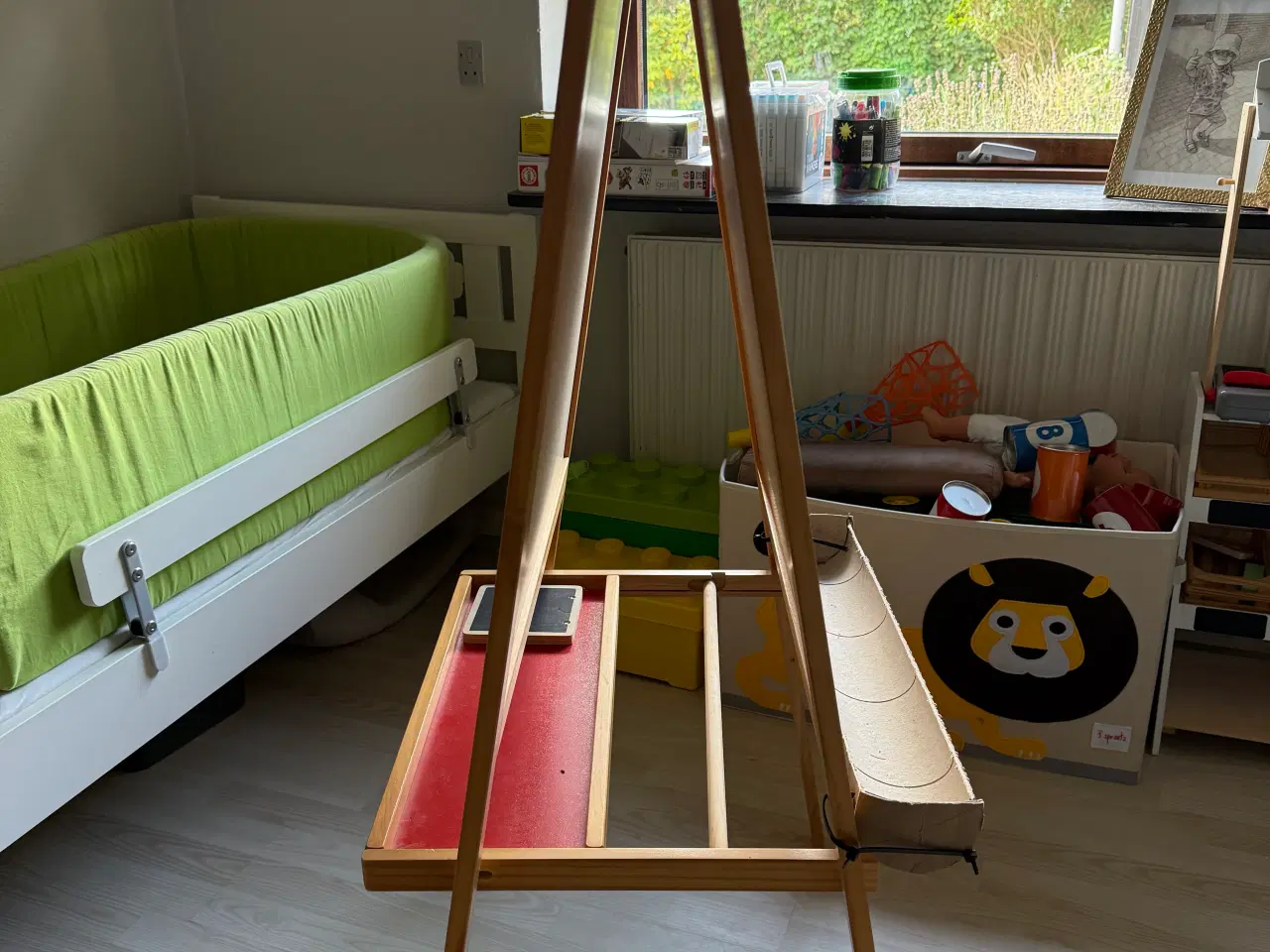 Billede 3 - Børne staffeli 