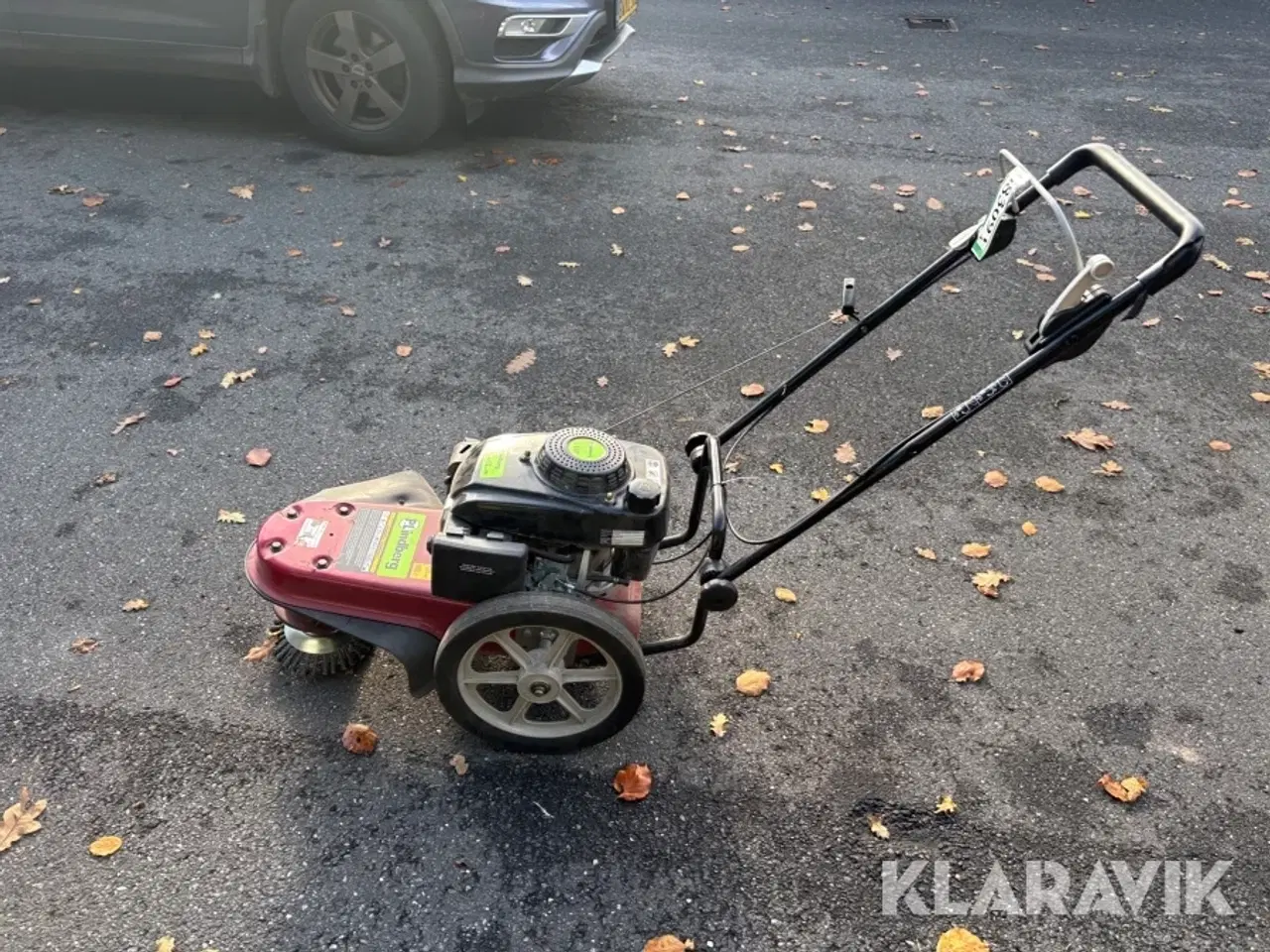 Billede 2 - Græstrimmer/Fliserenser P.Lindberg 5.8 HK