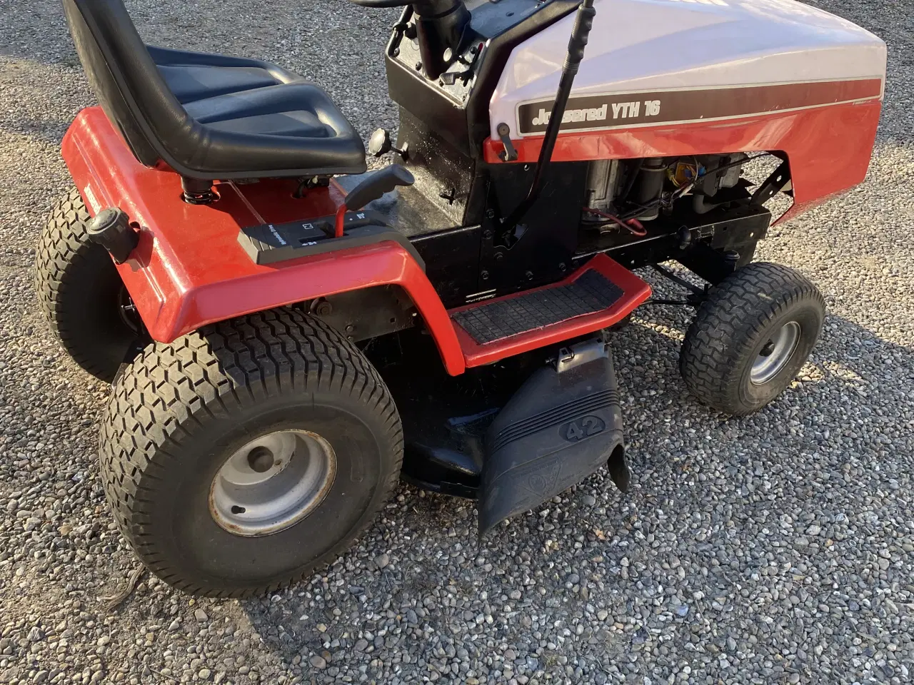 Billede 2 - Totalrenoveret Jonsered haveteaktor