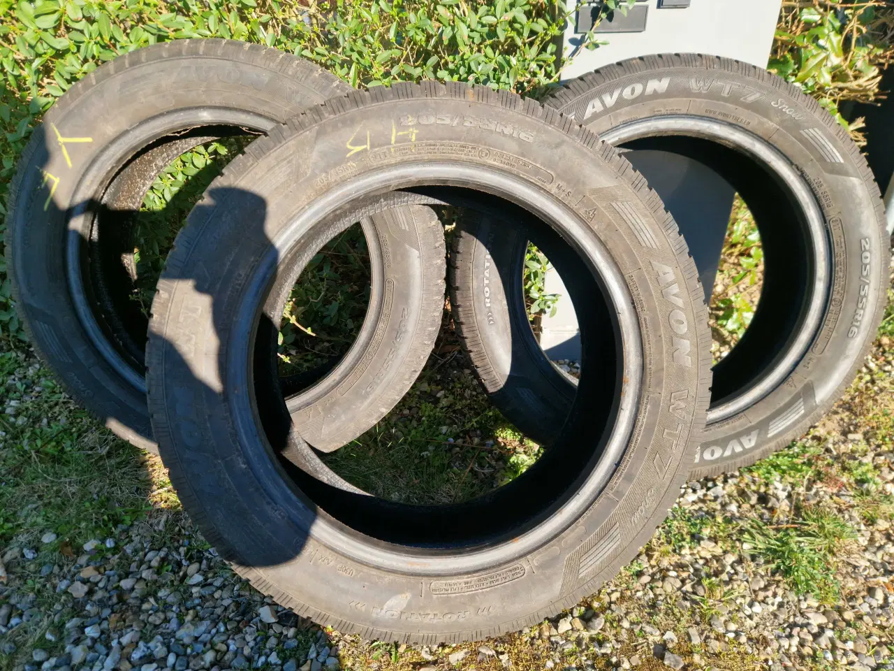 Billede 1 - Vinterdæk 3 stk Billig.