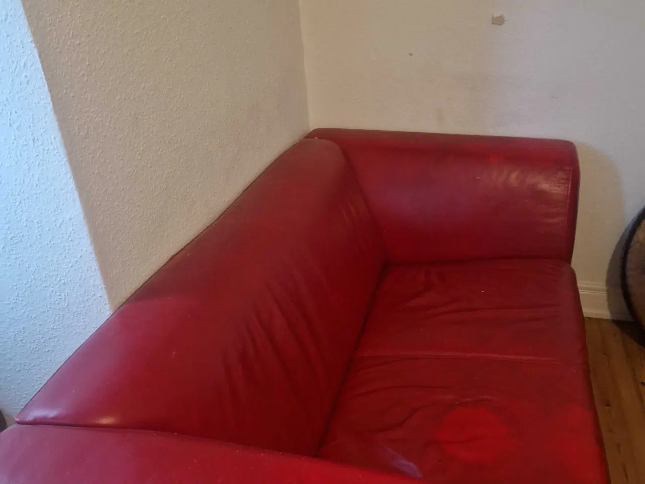 Billede 3 - Rød læder sofa