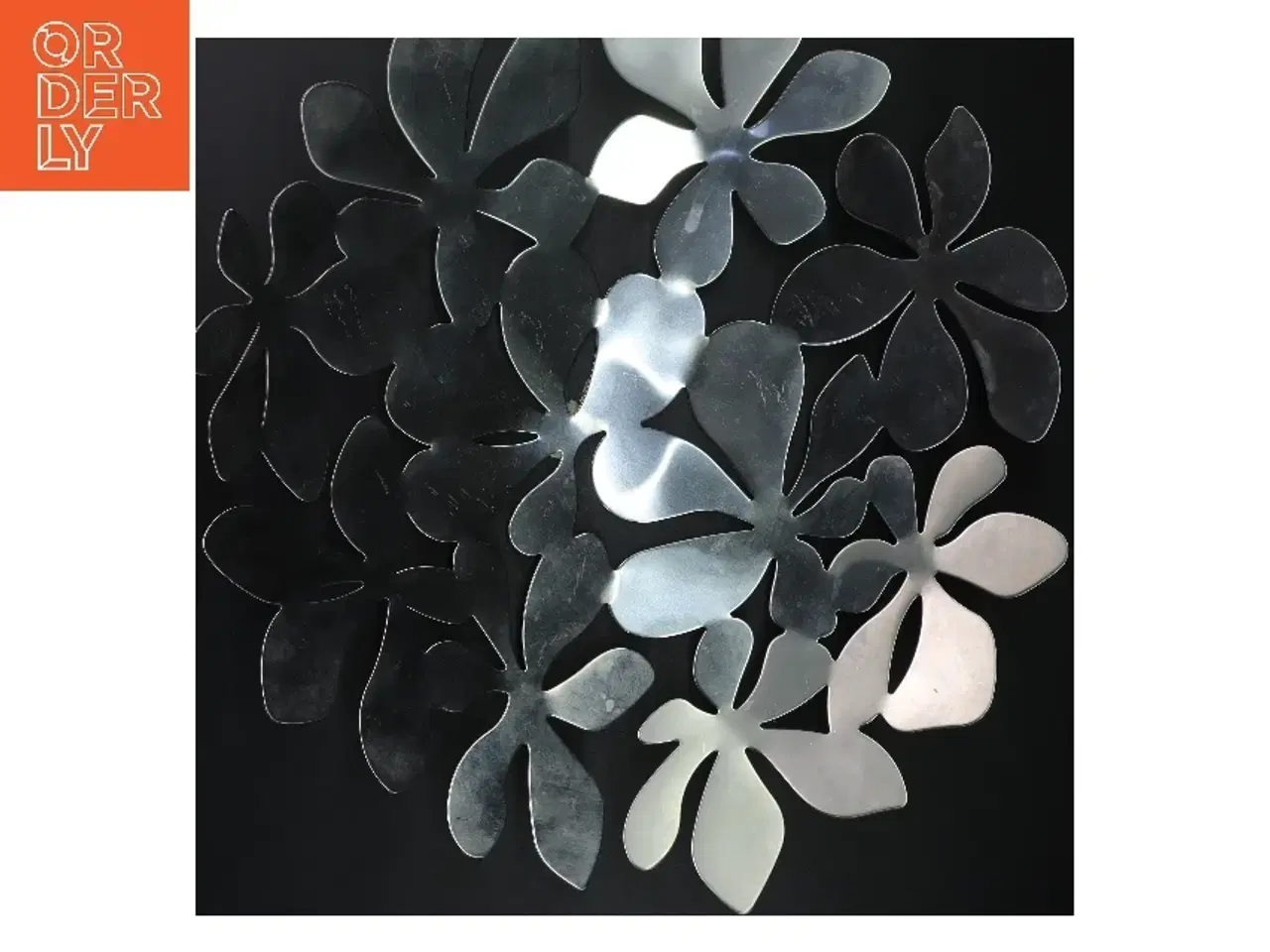 Billede 3 - Metalblomst Skål fra Ikea (str. Ø. 42 cm)