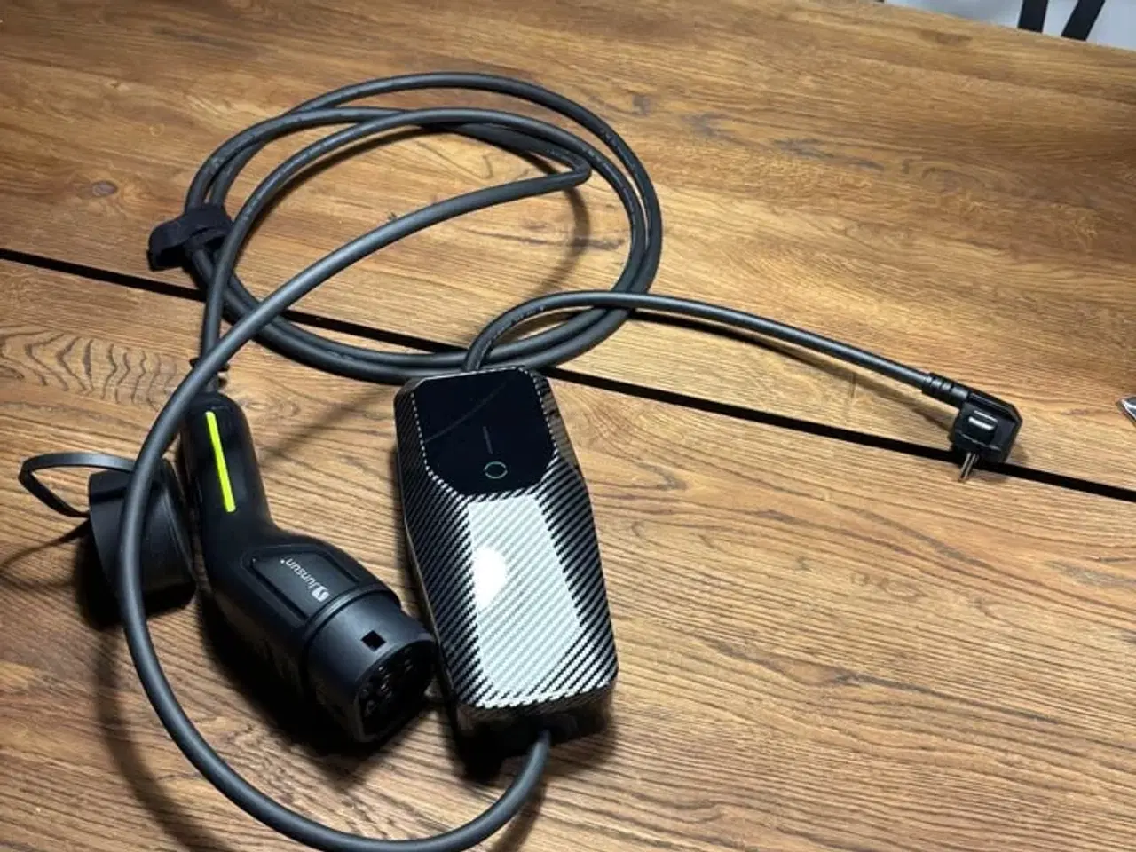 Billede 1 - Lader til el-bil, 220volt, 1 fase til type 2 