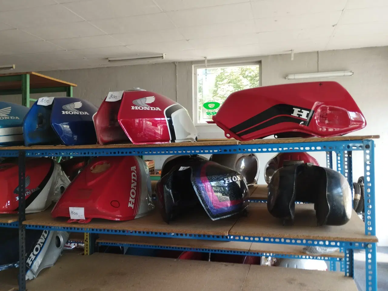 Billede 2 -  Forskellige tanke. Måske en du kunne bruges