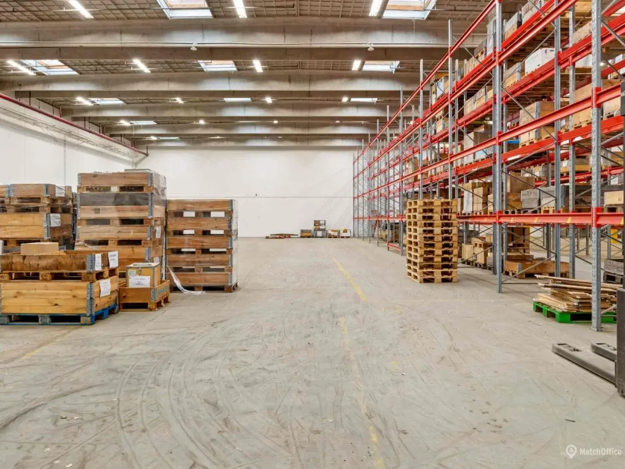 Billede 2 - Effektiv last mile-løsning med lyst kontorafsnit