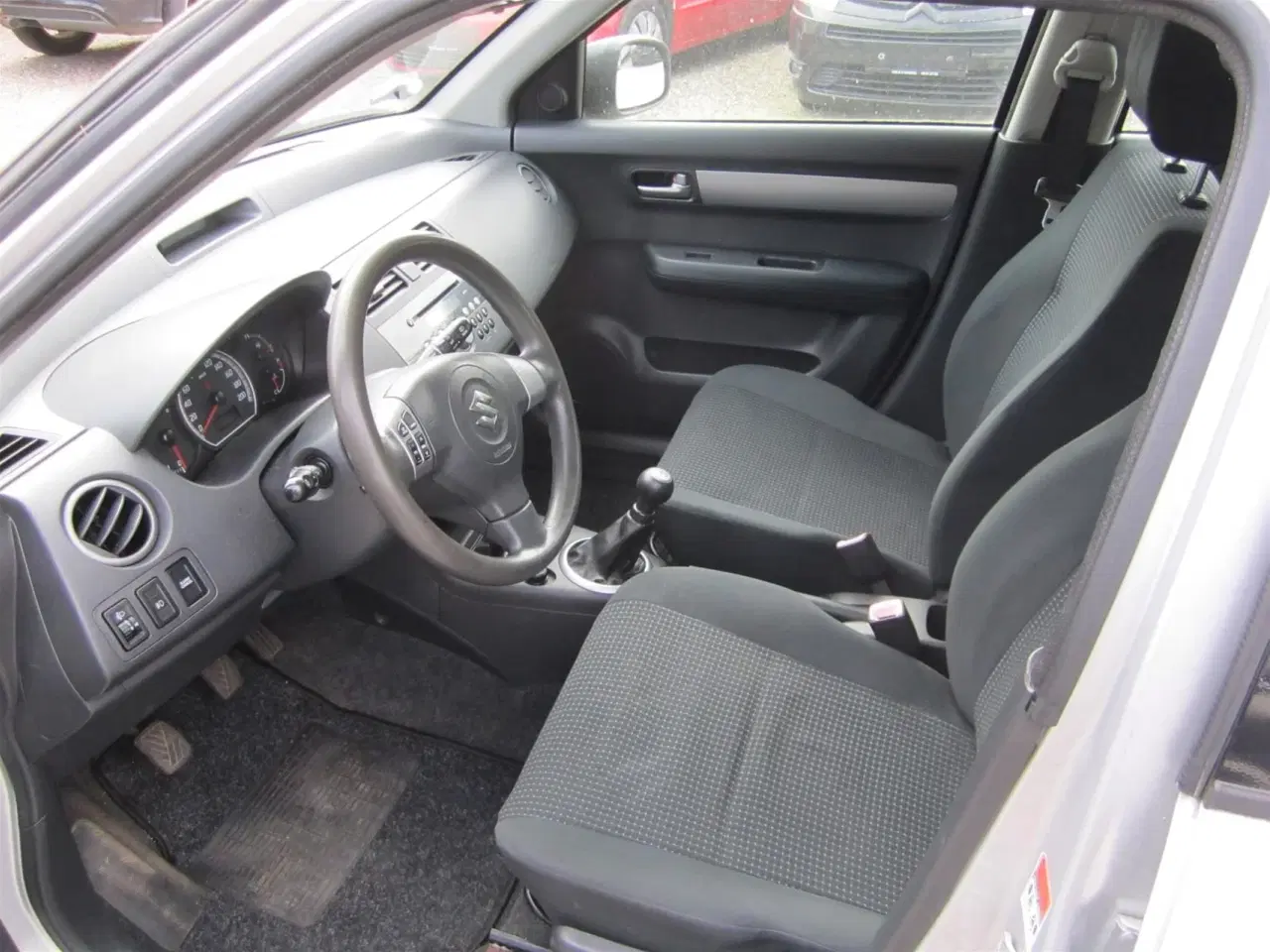 Billede 5 - Suzuki Swift 1,5 GL 102HK 5d