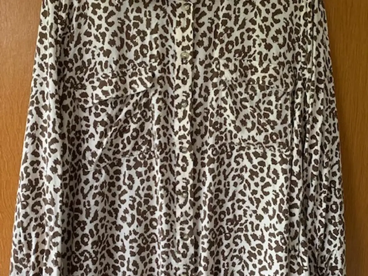 Billede 3 - Jakke / blazer og skjorte str. L Samlet pris 60 kr