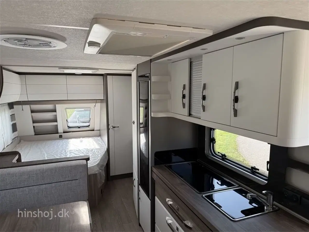 Billede 7 - 2024 - Hobby Excellent Edition 650 KMFe   Stor rummelig familie vogn med 2 køjer fra Hinshøj Caravan