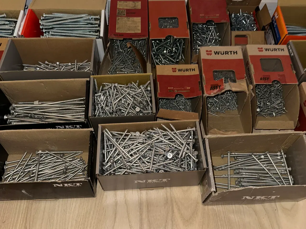 Billede 2 - Massive Lot of Assorted Wood Screws – Various Size