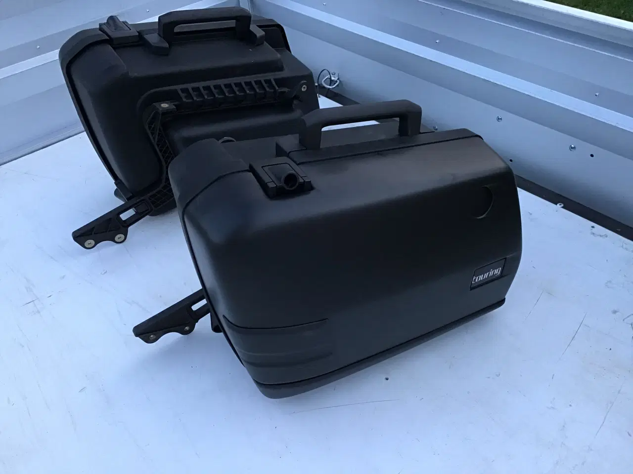 Billede 3 - Bmw K 100 nye tasker med låse og beslag, lige til 
