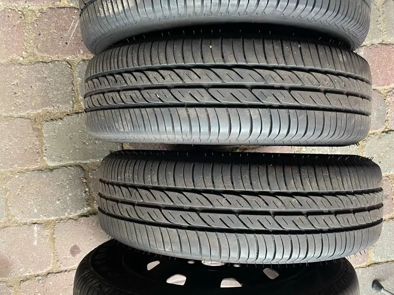 Billede 2 - 4st4stk Firestone Multihawk 2 175/65R14 sælges