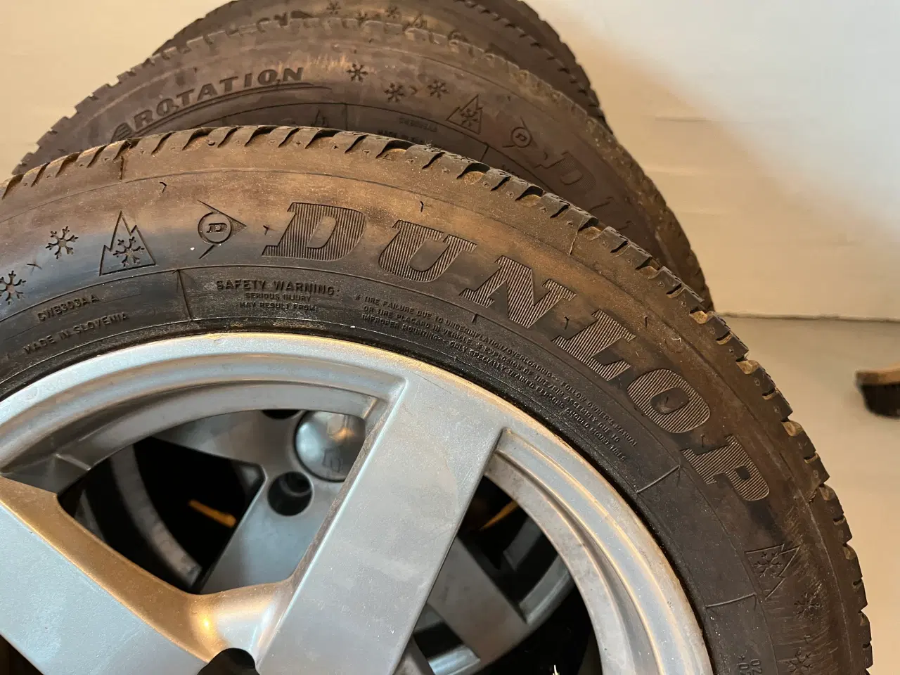 Billede 4 - Dunlop vinterdæk på alufælge, 4 stk
