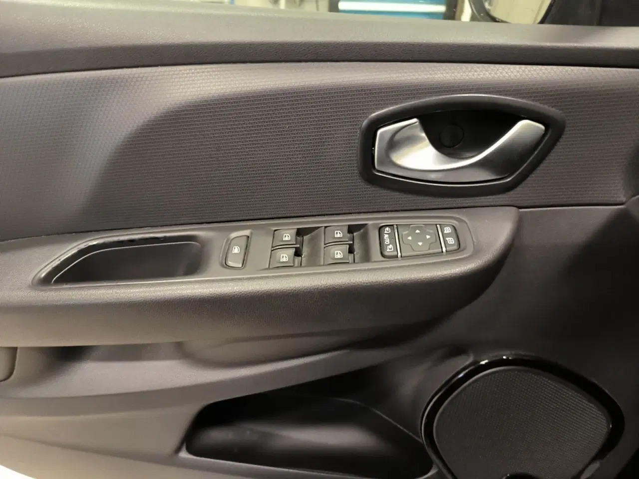 Billede 12 - Renault Clio IV 1,5 dCi 90 Limited Sport Tourer