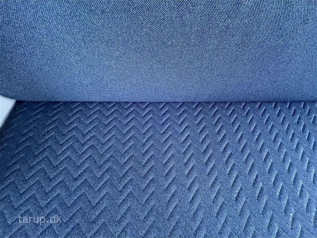 Billede 8 - 2020 - Adria Altea 362 LH Fortelt: Ventura Vivo luftfortelt, mover, 140 l. køleskab m/ fryser, køkken i bagende, toiletrum m/ bruser, enkeltsenge som kan laves til dobbeltseng