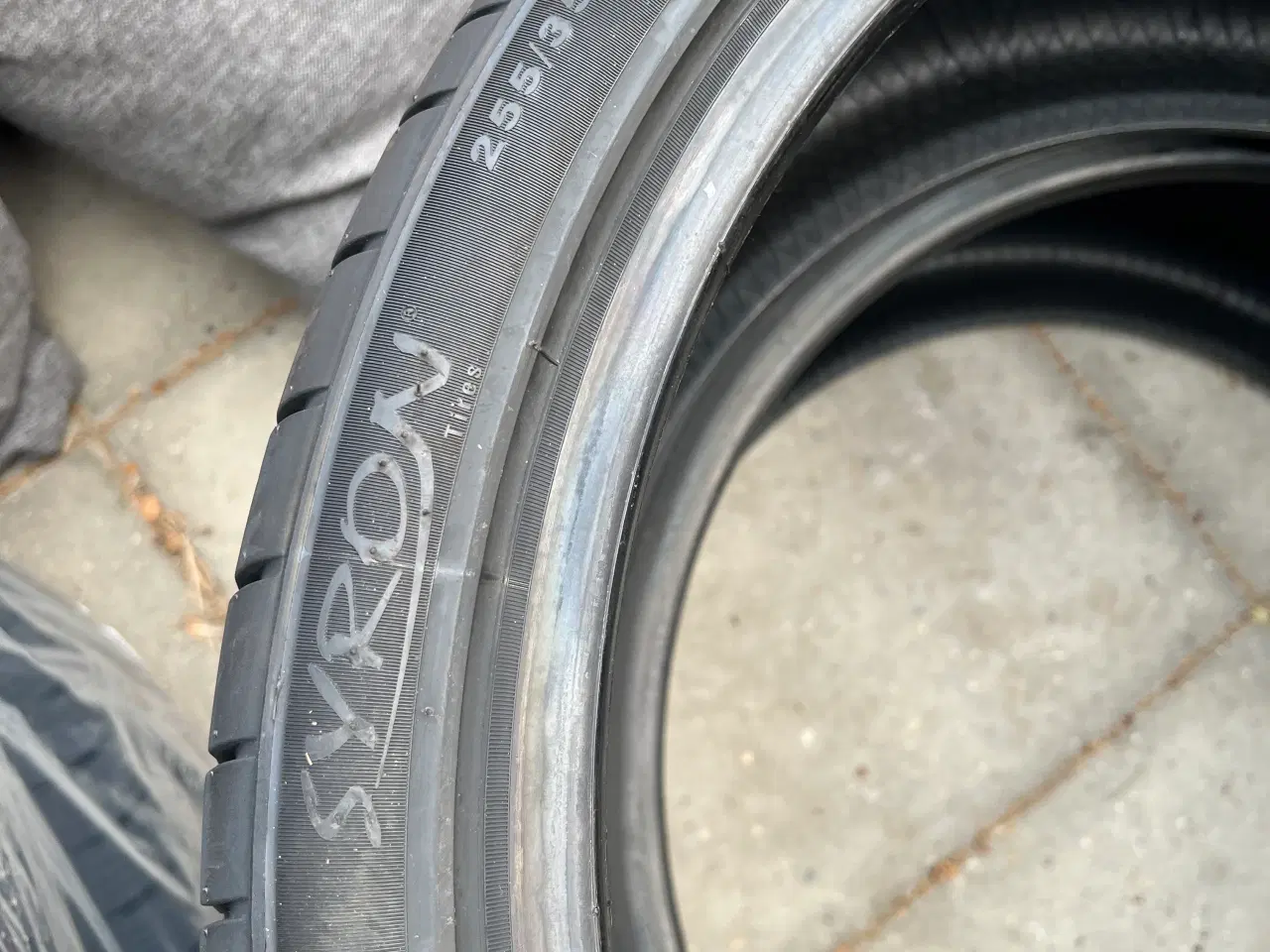 Billede 3 - Syron XL Premium performance 255/35/20