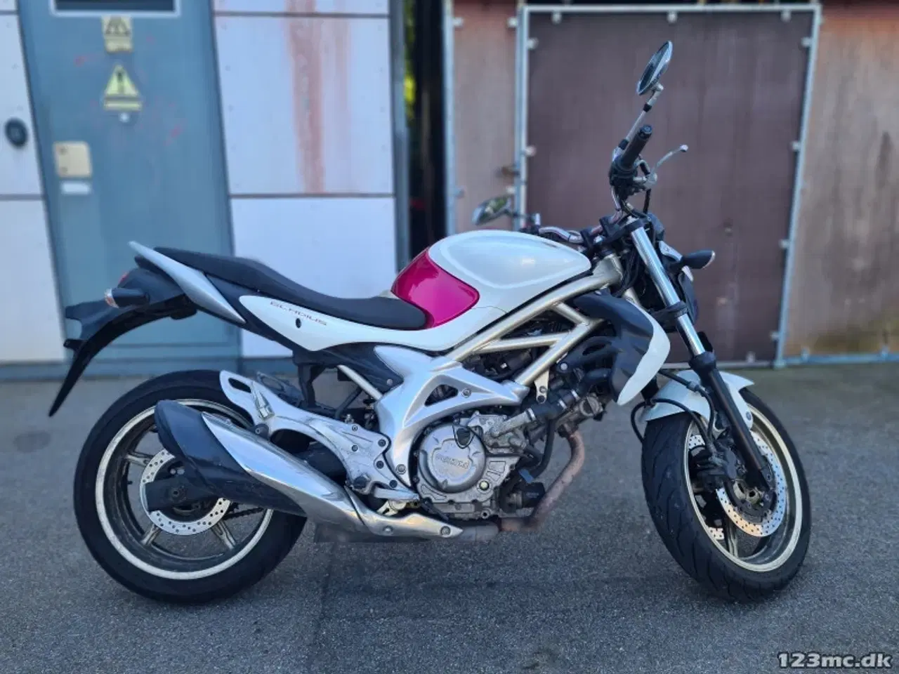 Billede 1 - Suzuki SFV 650 Gladius