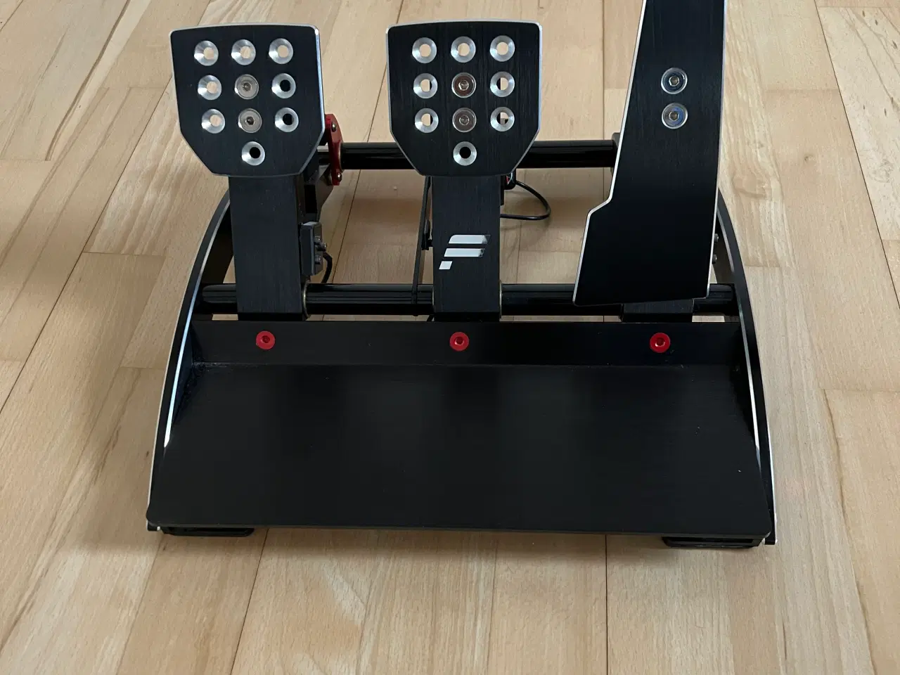 Billede 8 - Fanatec GT3 Endurance + DD PRO (8 Nm) + V3 pedaler