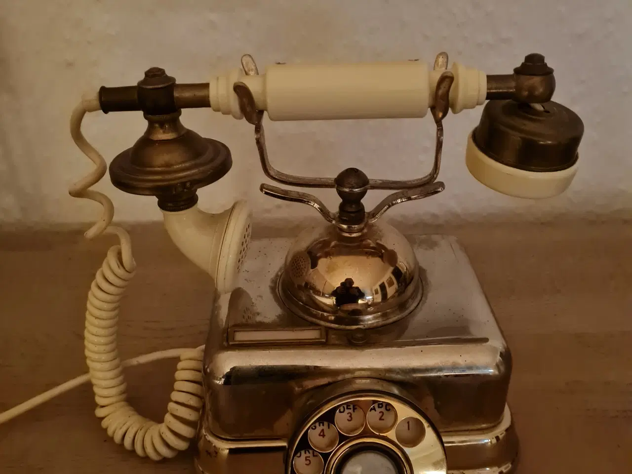 Billede 2 - Gamle telefon