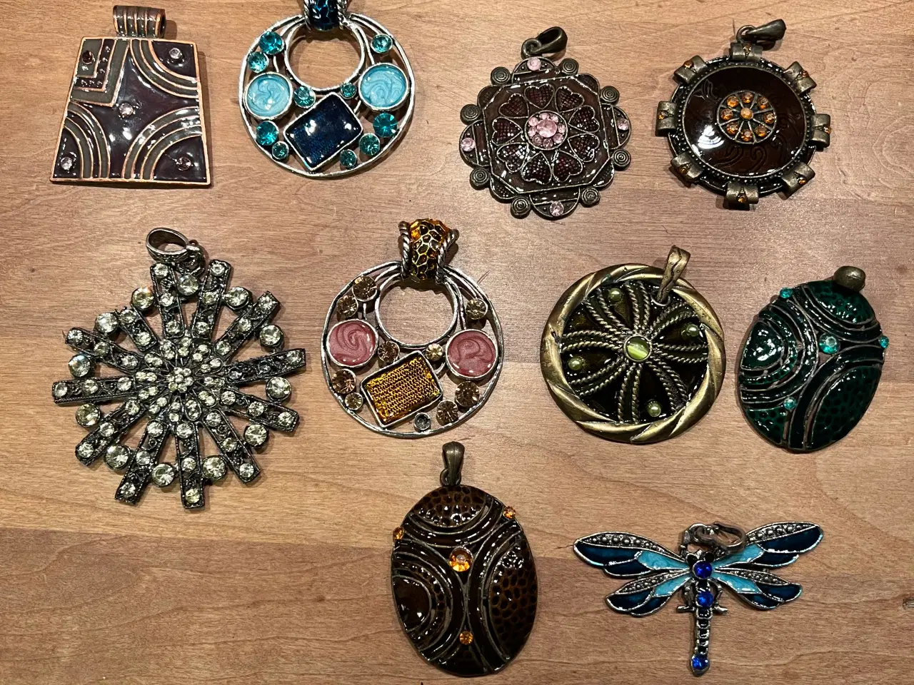 Billede 1 - Smukke vedhæng til halskæder