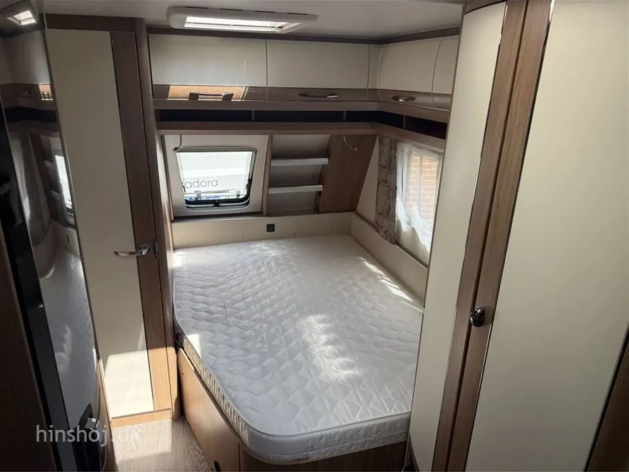 Billede 14 - 2018 - Hobby De Luxe 460 UFe   Dejlig vogn med rundsidegruppe og franskseng fra Hinshøj Caravan A/S