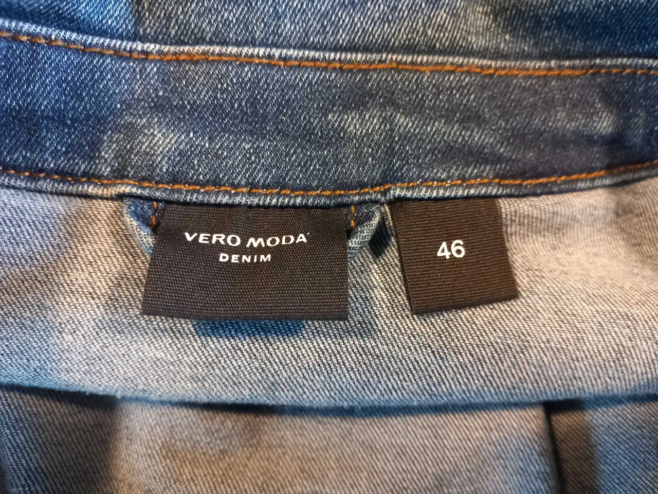 Billede 4 - Cowboy jakke str 46 fra Vero Moda 