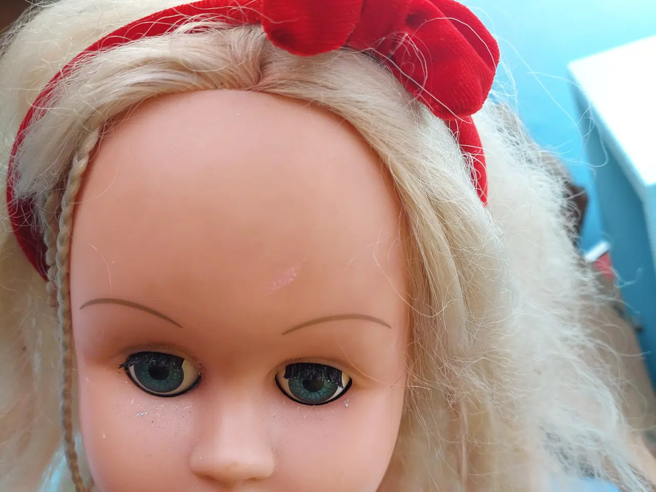 Billede 2 - hårbøjle i rød farve med sløjfe