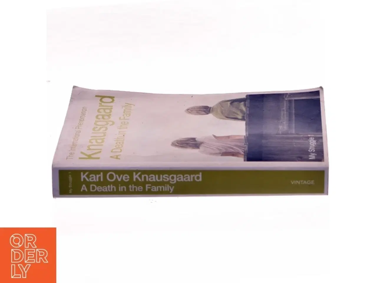 Billede 2 - My struggle. Volume 1, A death in the family af Karl Ove Knausgård (Bog)