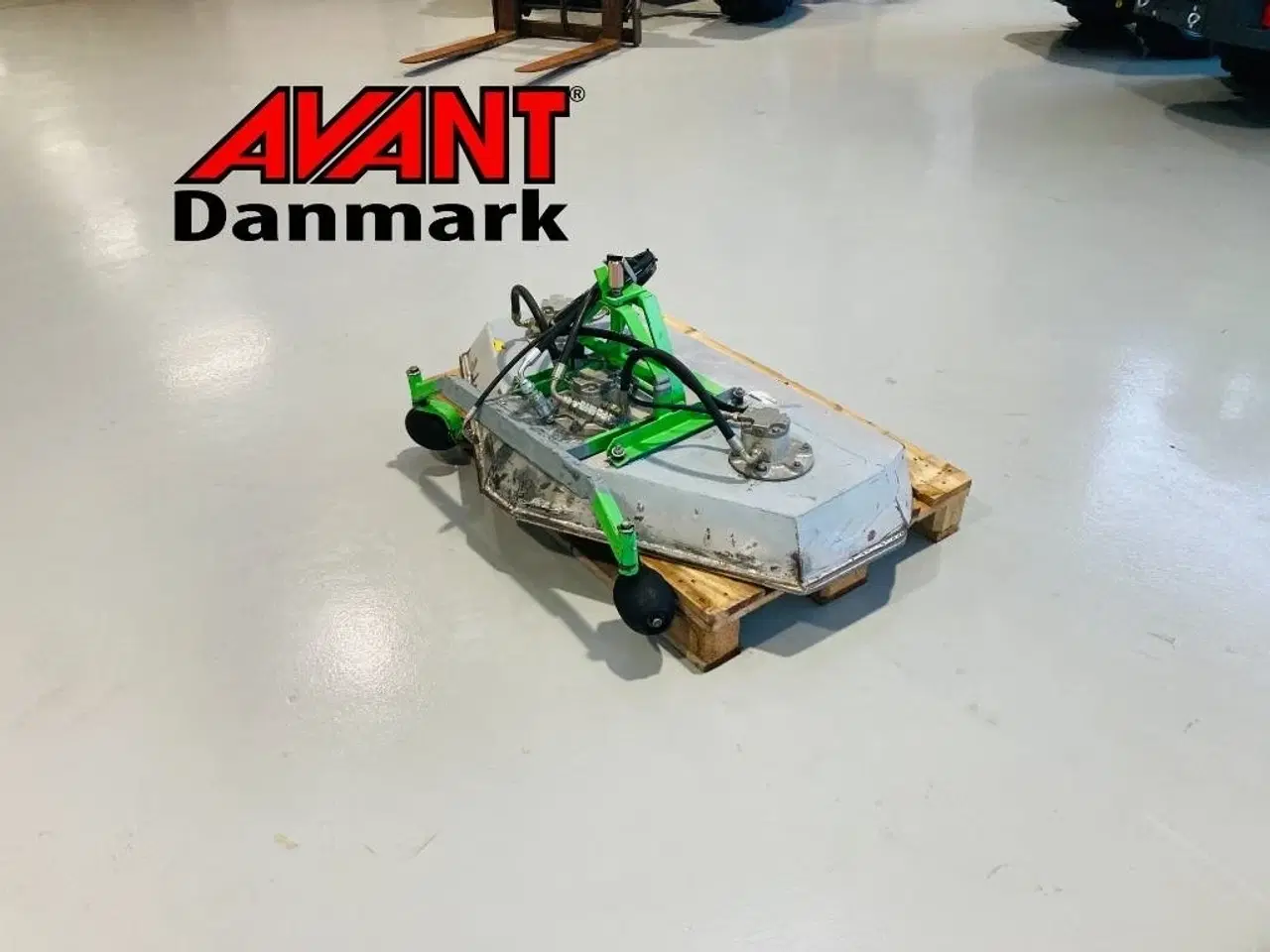 Billede 2 - Egholm Græsklipper