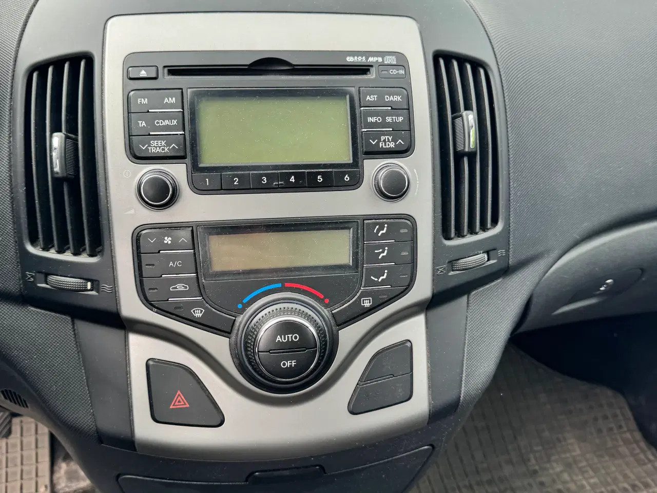 Billede 7 - Hyundai i30 1.6 crdi st car, årg 2011