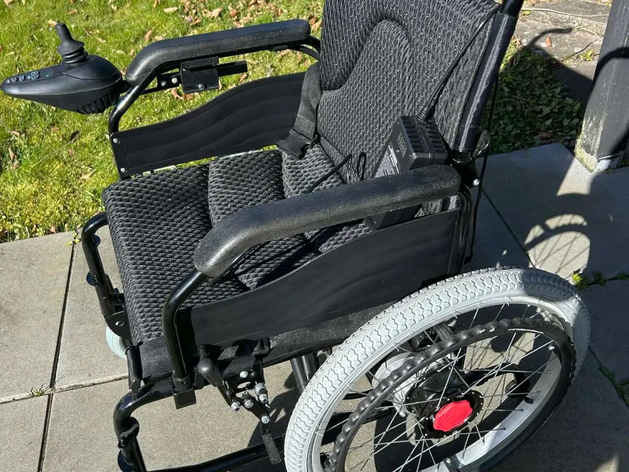 Billede 3 - Foldbar el-kørestol sælges