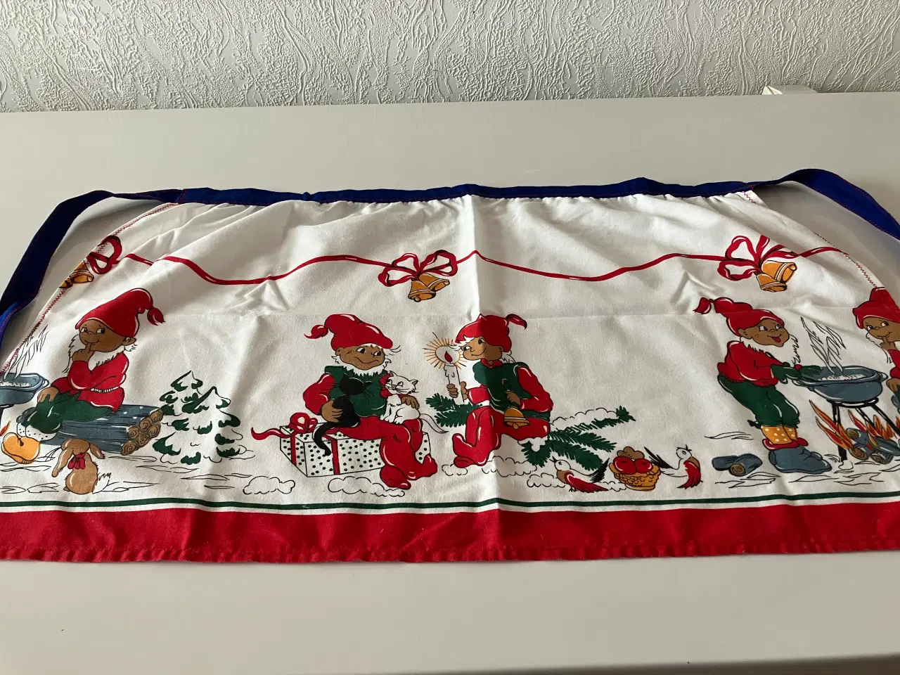 Billede 2 - 2 Jule Forklæder