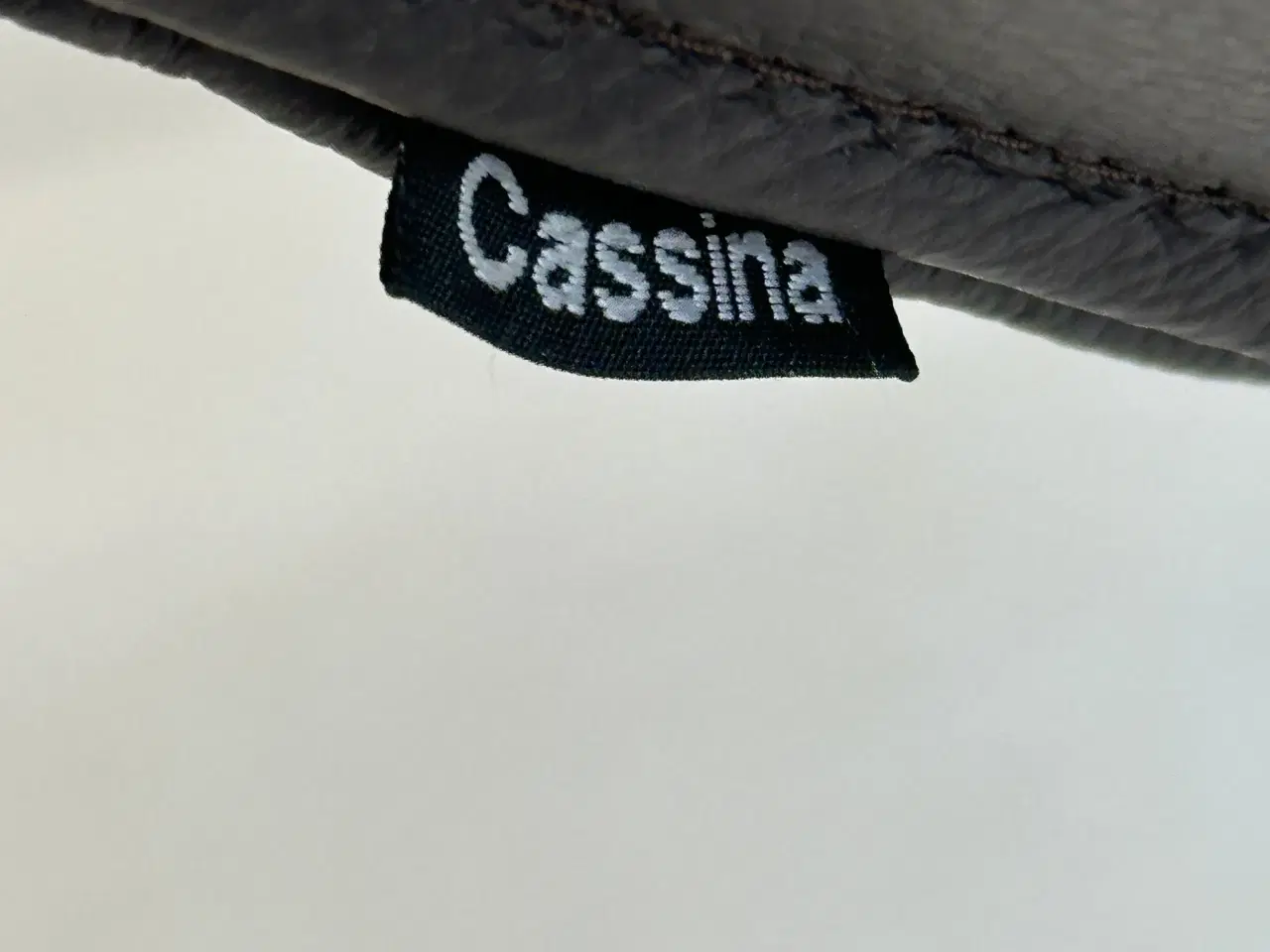 Billede 5 - Cassina P22 Wingback Lounge Chair Loungestol – Grå med Træ Stel