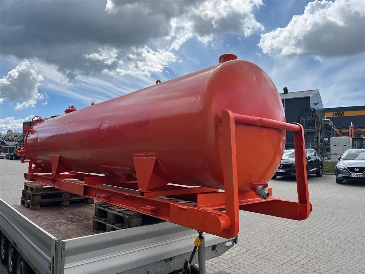 Billede 4 - - - - 5-6000 liters container tank. Vandvogn