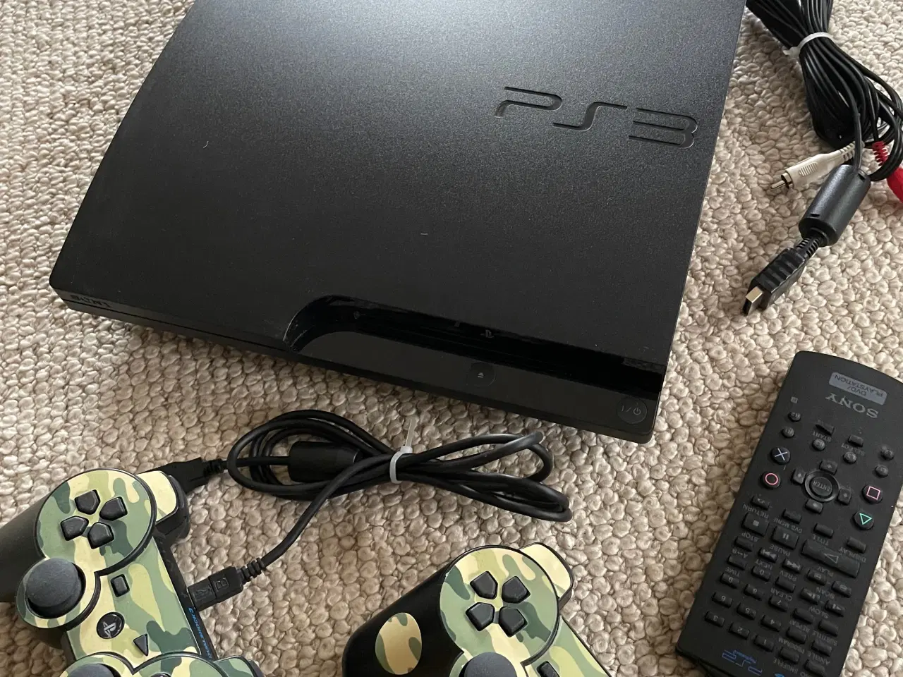 Billede 1 - Playstation konsol med 2 controller.