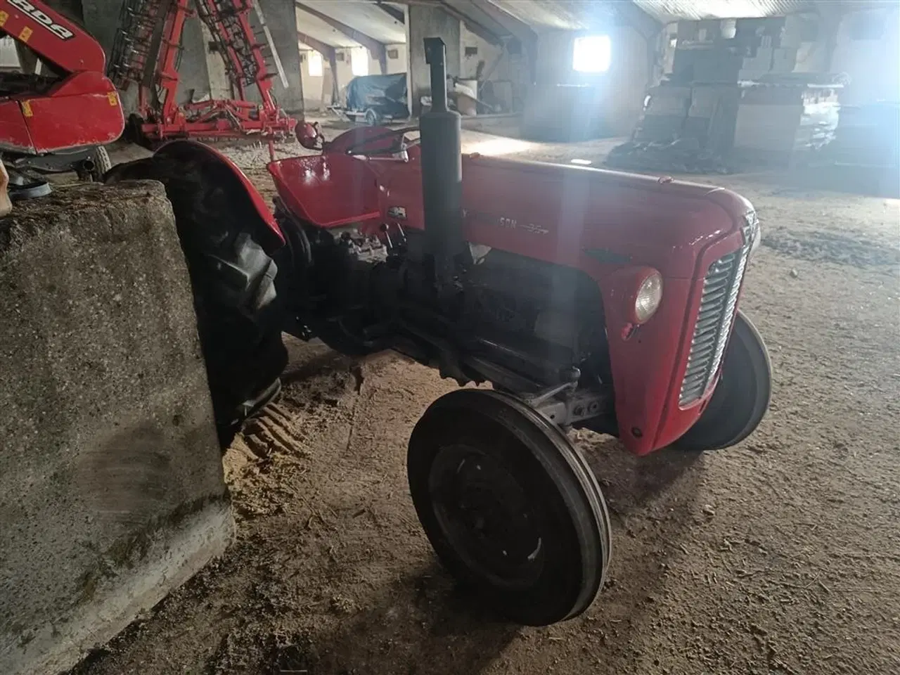 Billede 2 - Massey Ferguson 35 benzin motor renoveret