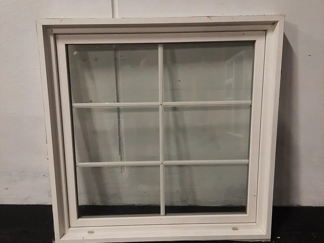 Billede 3 - Dreje-kip vindue i pvc 1289x120x1289 mm, højrehængt, hvid