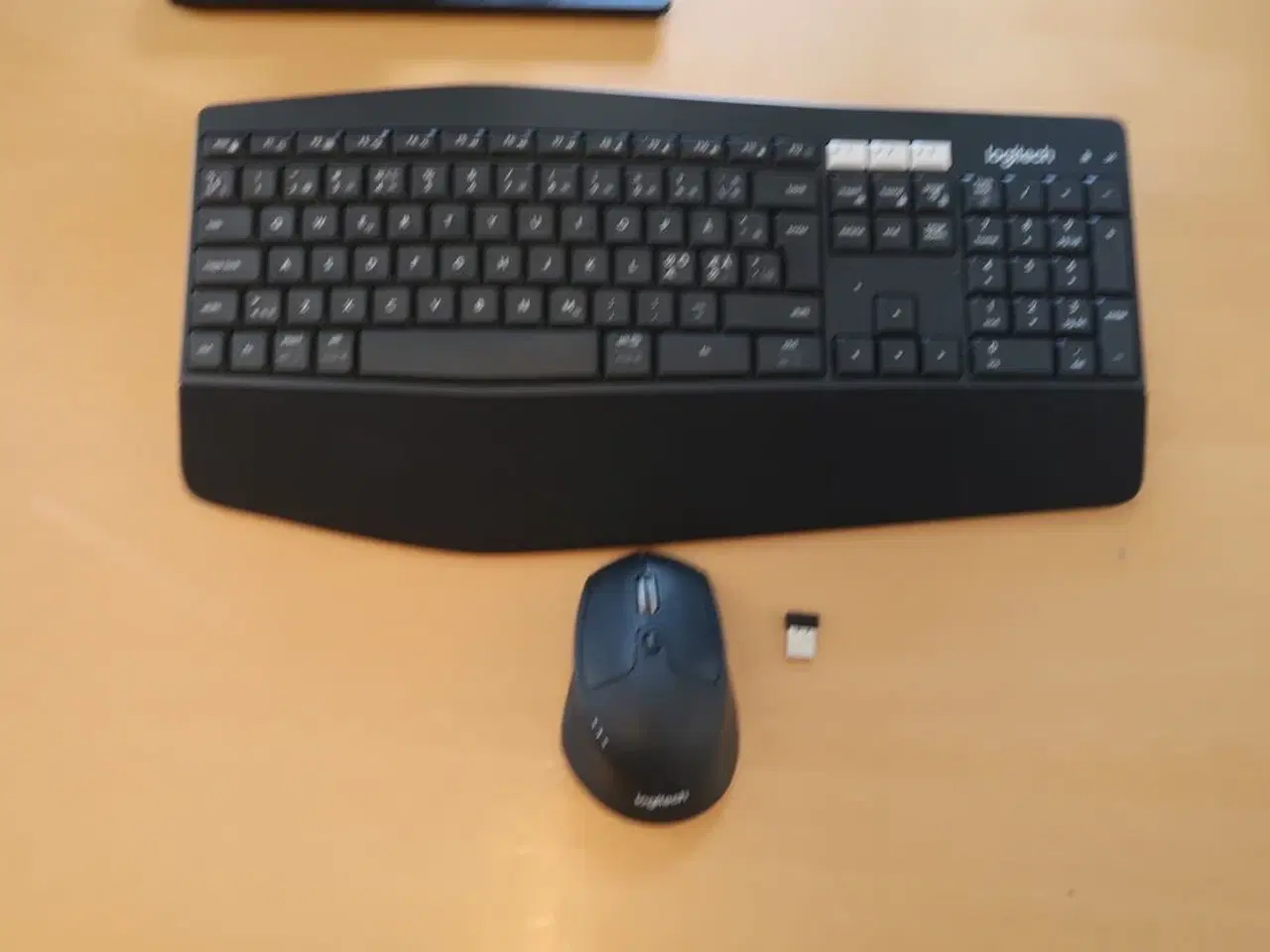 Billede 1 - Trådløs Logitech keyboard & mus