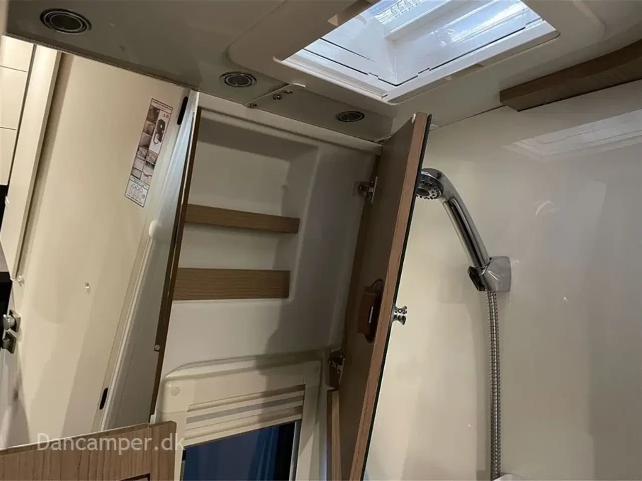 Billede 41 - 2025 - Carthago Van Genius 641 LE MB   GENIAL Carthago Van Genius 641 LE 170 Hk - 9 trin G-Tronic automatgear