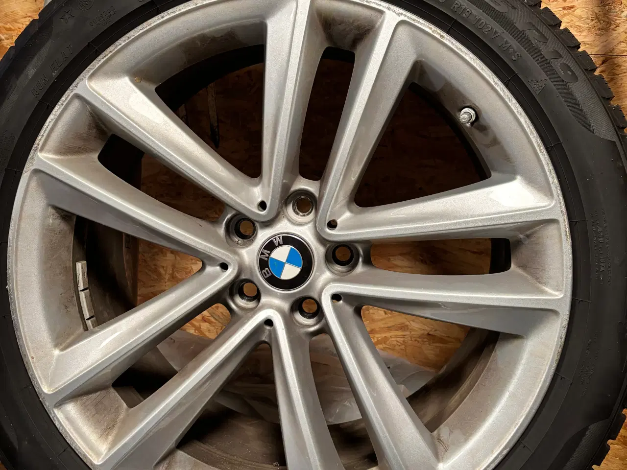 Billede 1 - 4 stk 19'' BMW 245/45 R19 vinterdæk inkl. fælge
