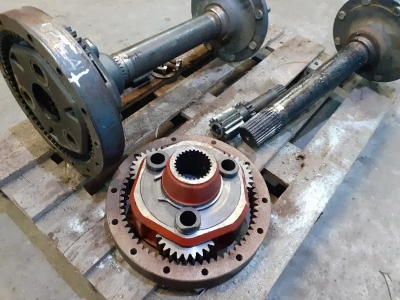 Billede 8 - New Holland TM 150 Hjulaksel og Planetgear