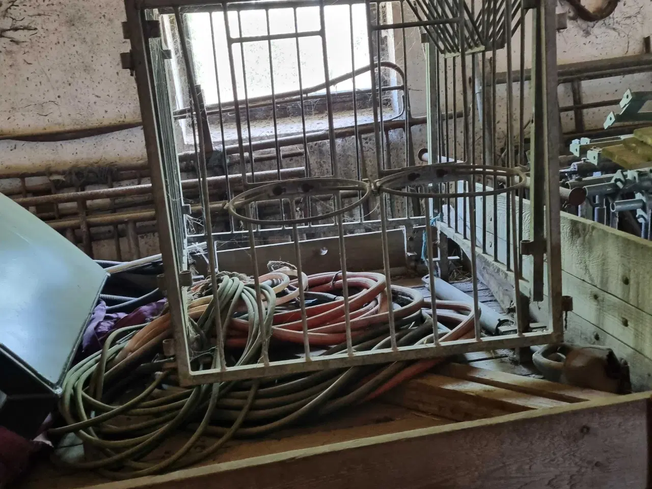 Billede 1 - Kalve-box  Sælges - 250