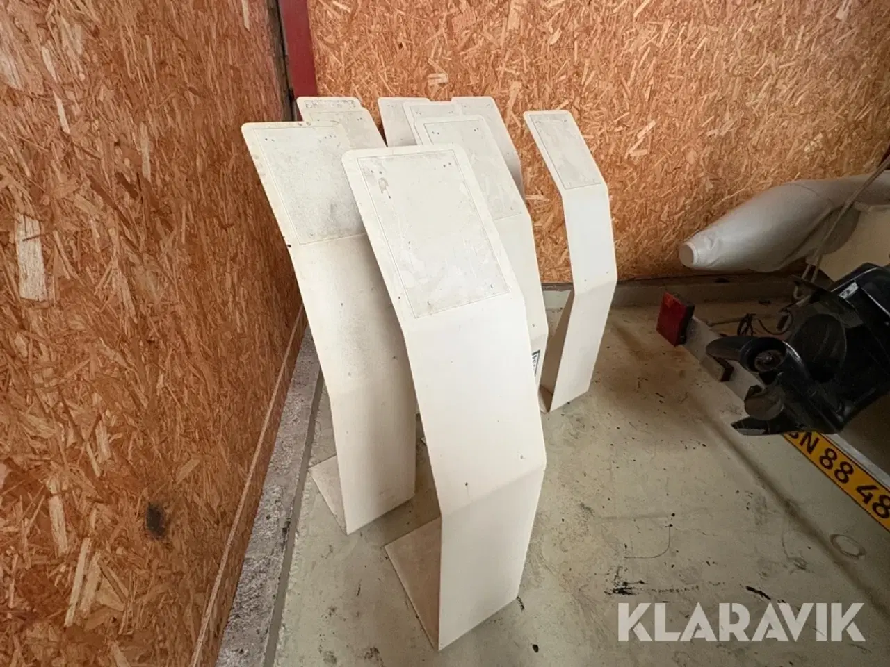Billede 2 - Gulvstandere 9 styks