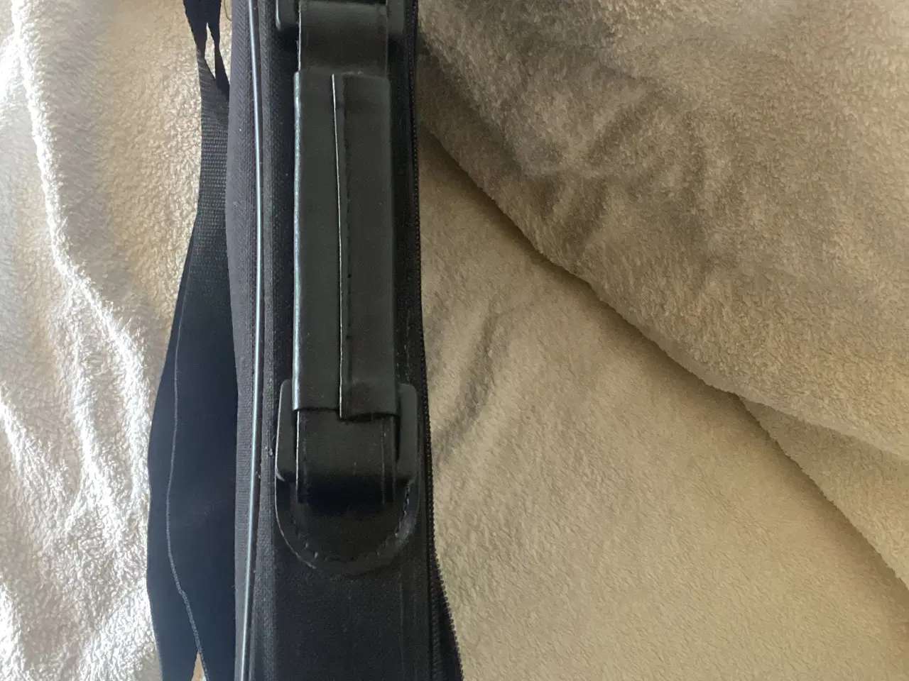 Billede 2 - Computertaske med skulderrem