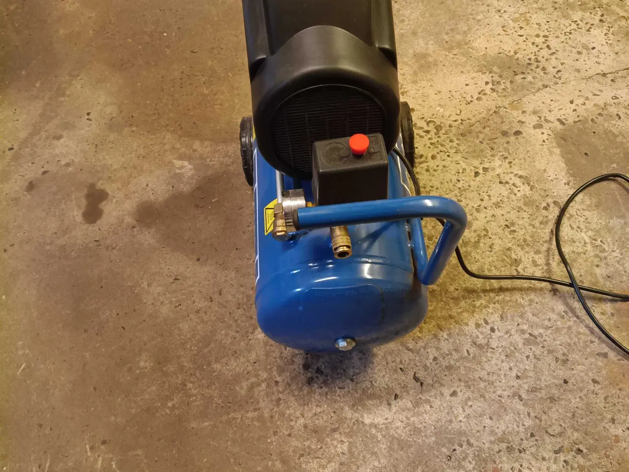 Billede 4 - Nyere kompressor sælges