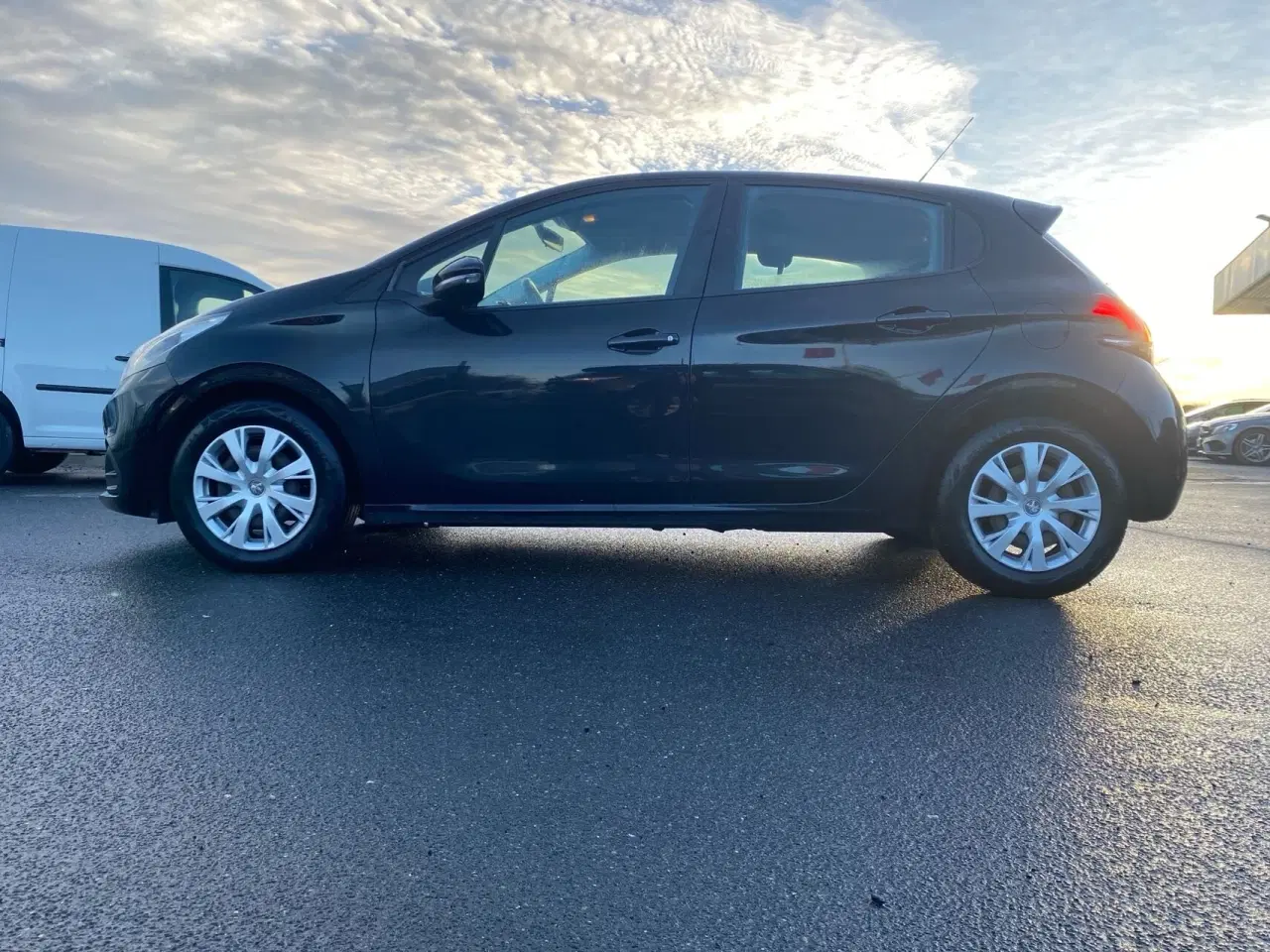 Billede 5 - Peugeot 208 1,6 BlueHDi Active+ 100HK 5d