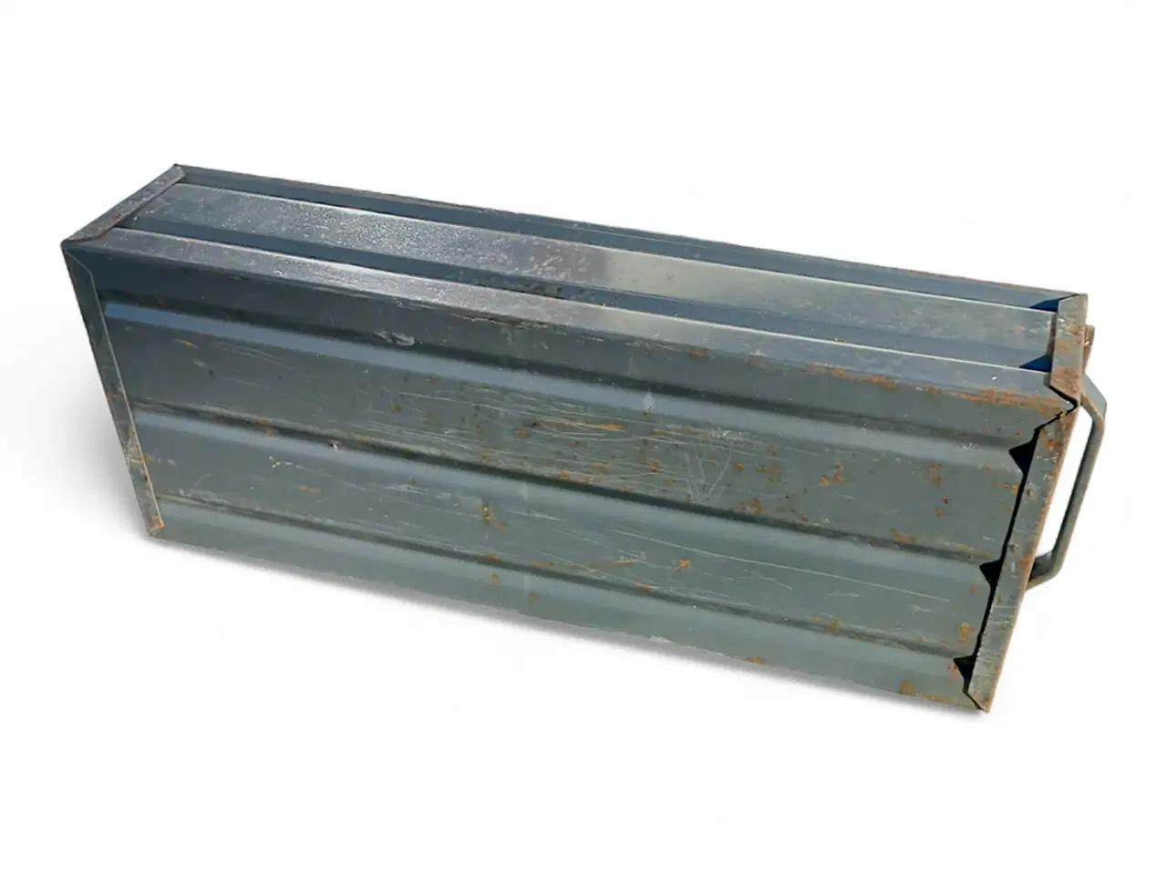 Billede 7 - Vintage industrikasse i metal – perfekt til opbeva